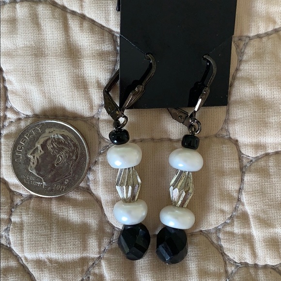 NWOT Set of Beaded Necklace & Earring - Picture 6 of 8